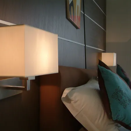 D'elsa מלון דירות 3*