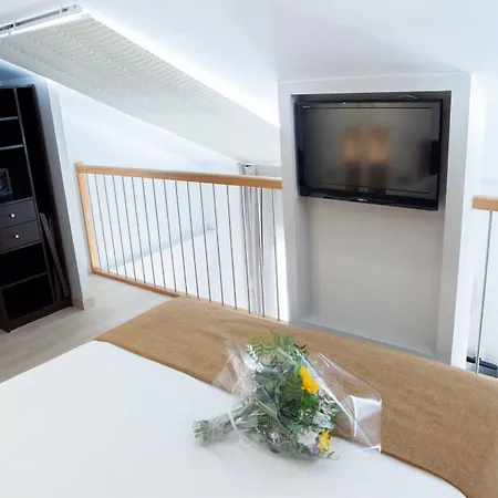 D'elsa מלון דירות