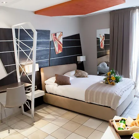 D'elsa ז'ואן-לה-פינס