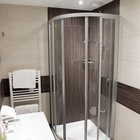 D'elsa 3* ז'ואן-לה-פינס