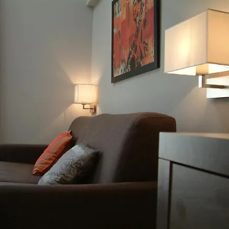 D'elsa מלון דירות ז'ואן-לה-פינס