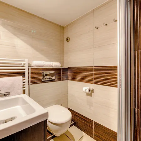D'elsa Apart Otel Juan-les-Pins