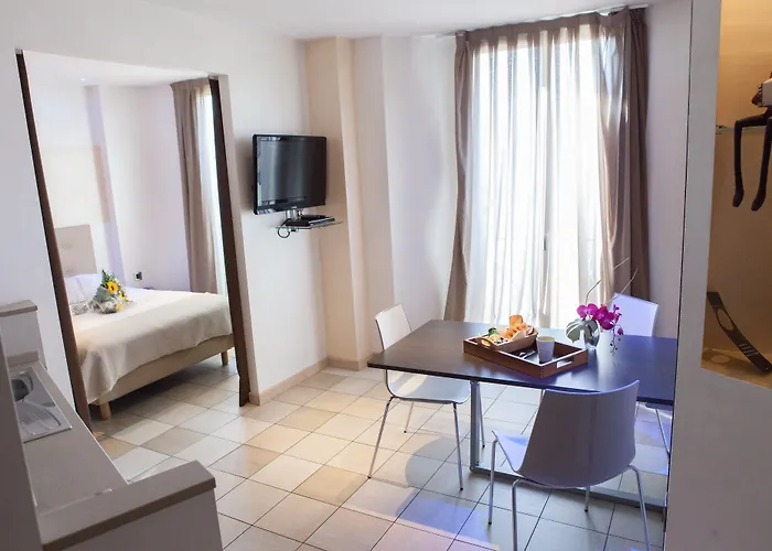 D'elsa Aparthotel 3*