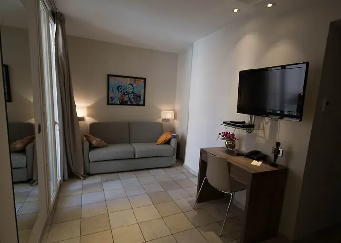 D'elsa Aparthotel